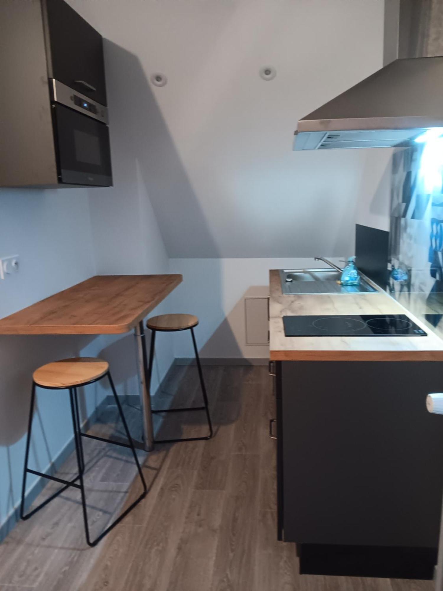Studio Est Proche Centre Ville Loudeac Exterior photo